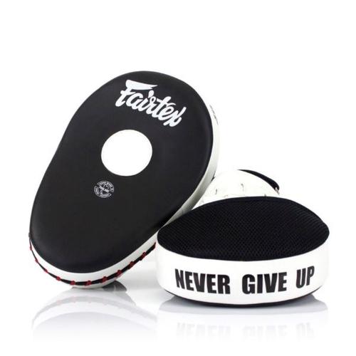 Fairtex hajlított pontkesztyű FMV13
